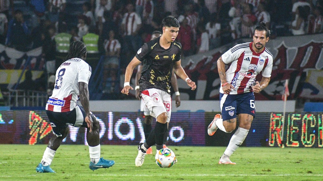 Junior vs. América de Cali en el estadio Metropolitano | Foto: @AméricadeCali.