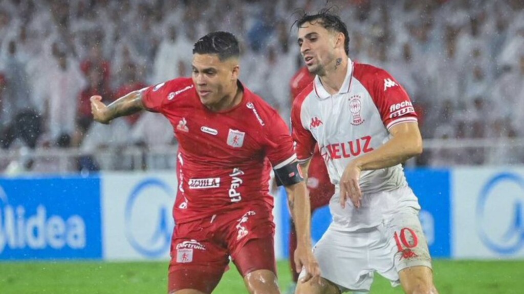 América de Cali en el juego contra Huracán en la Copa Sudamericana | Foto: @AméricadeCali.