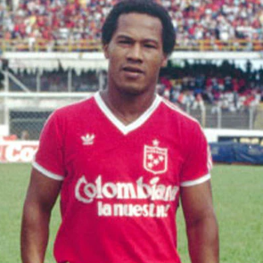 Willington Ortiz vistiendo la camiseta de 'la Mechita' | Foto: @AmericadeCali.